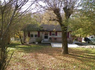 150 Christie Cir, Red Boiling Springs, TN 37150