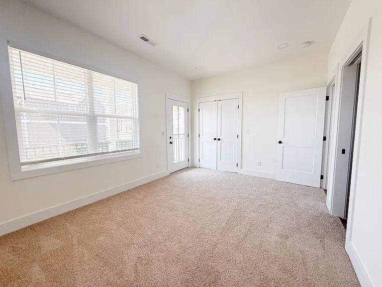 1348 Meridian St — Photo 19