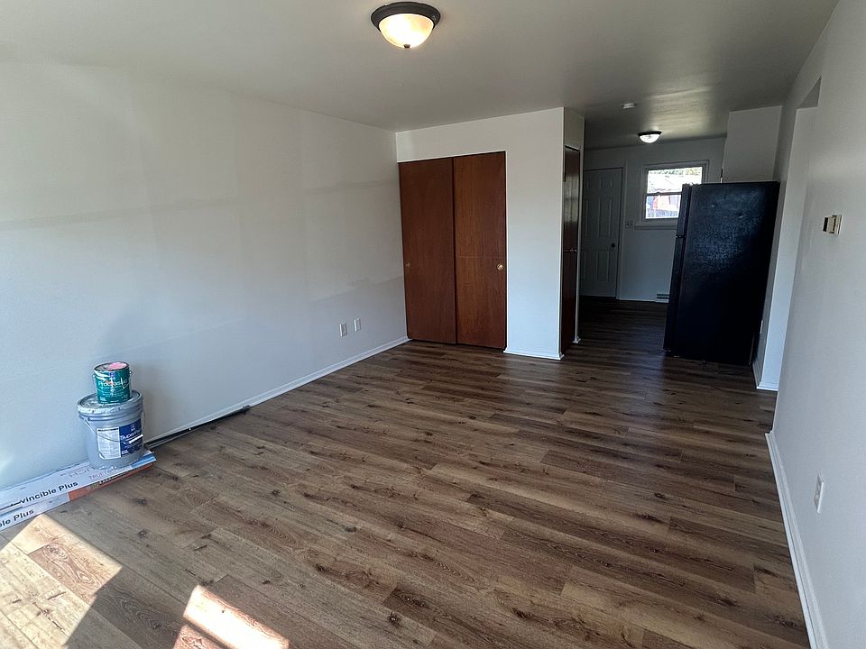 1st image of 541 S Hyatt St APT C