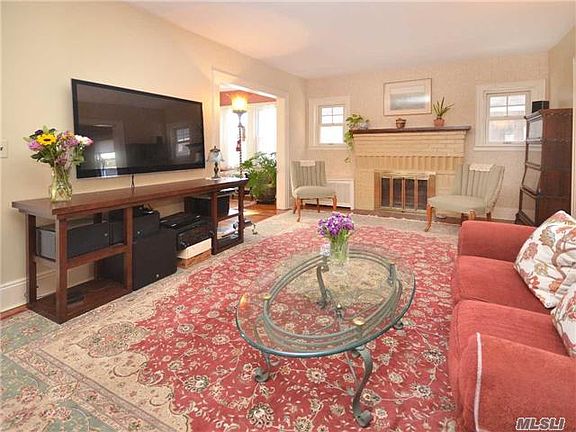 4th image of 256 Brower Ave