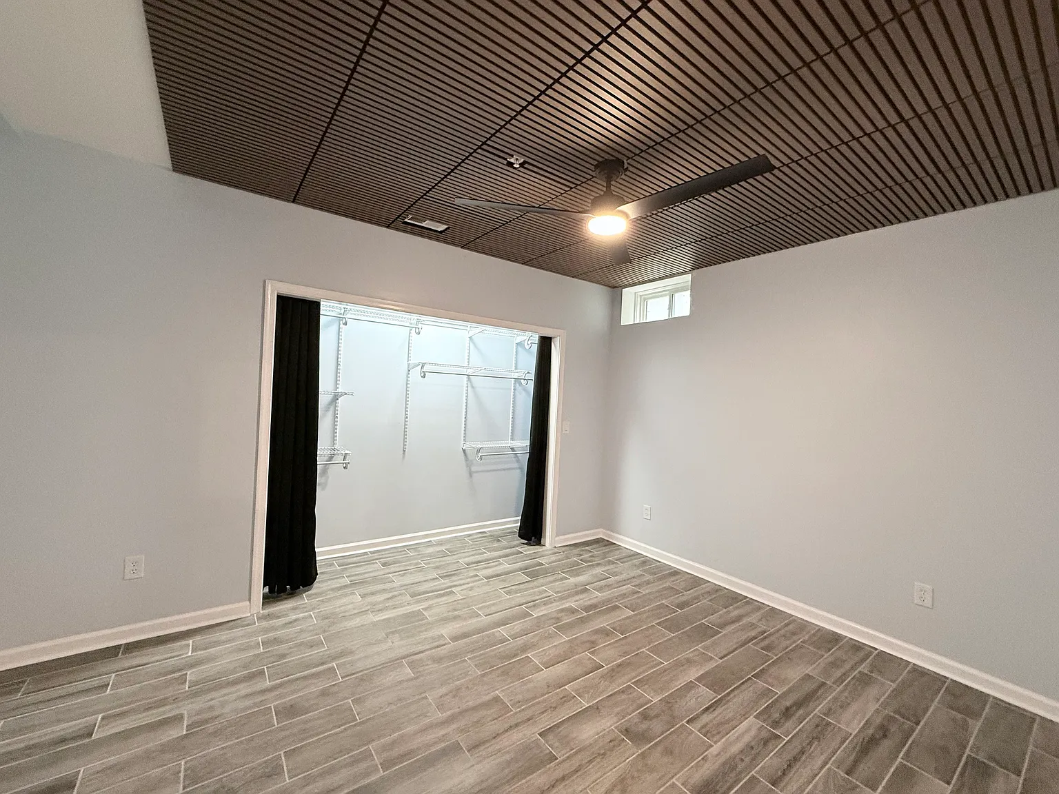 Studio, 960 sqft, $1,800 — Photo 3