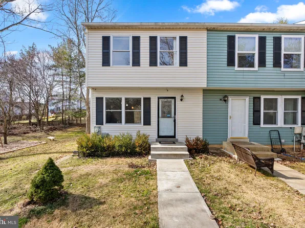 728 Oxford Square Dr, Silver Spring, MD 20905