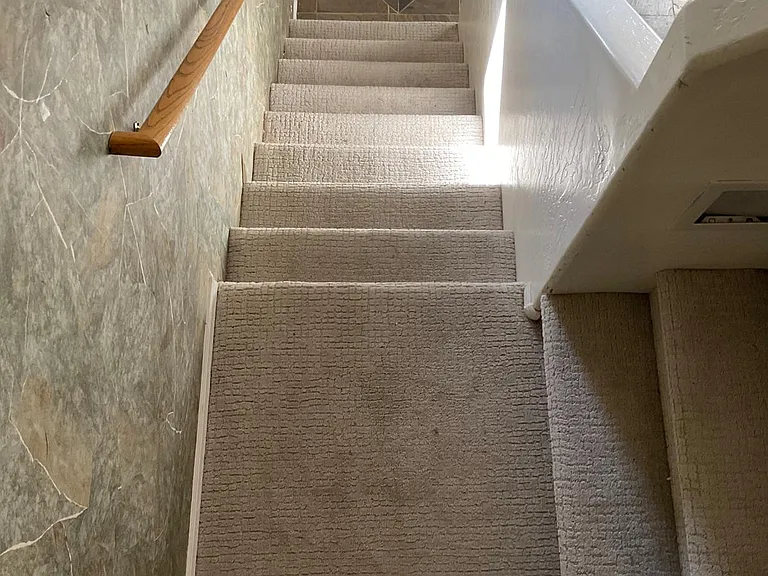326 N Pioneer St — Photo 17