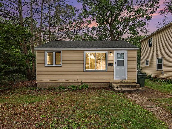 2nd image of 2337 Philo Ave