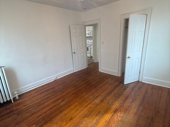 4th image of 686 Washington Ave #1