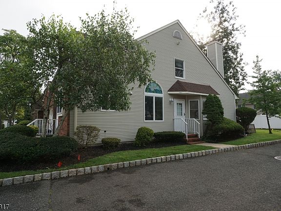 4th image of 675 Raritan Rd APT 13