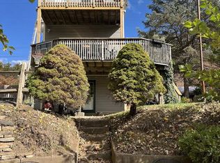 32 River Rd, Conshohocken, PA 19428