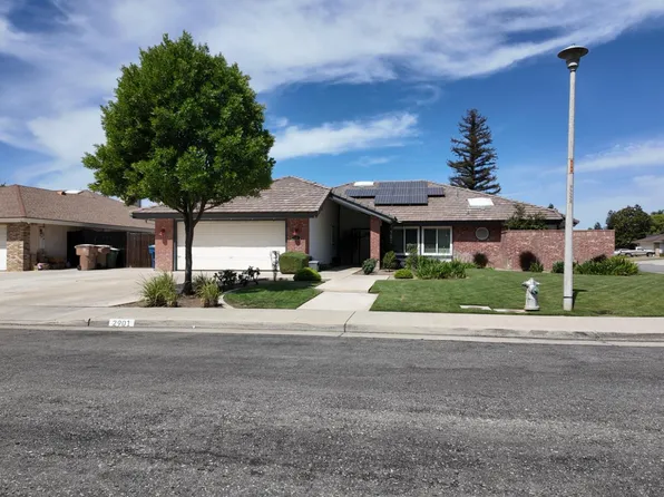 2901 Still Glen St, Bakersfield, CA 93311