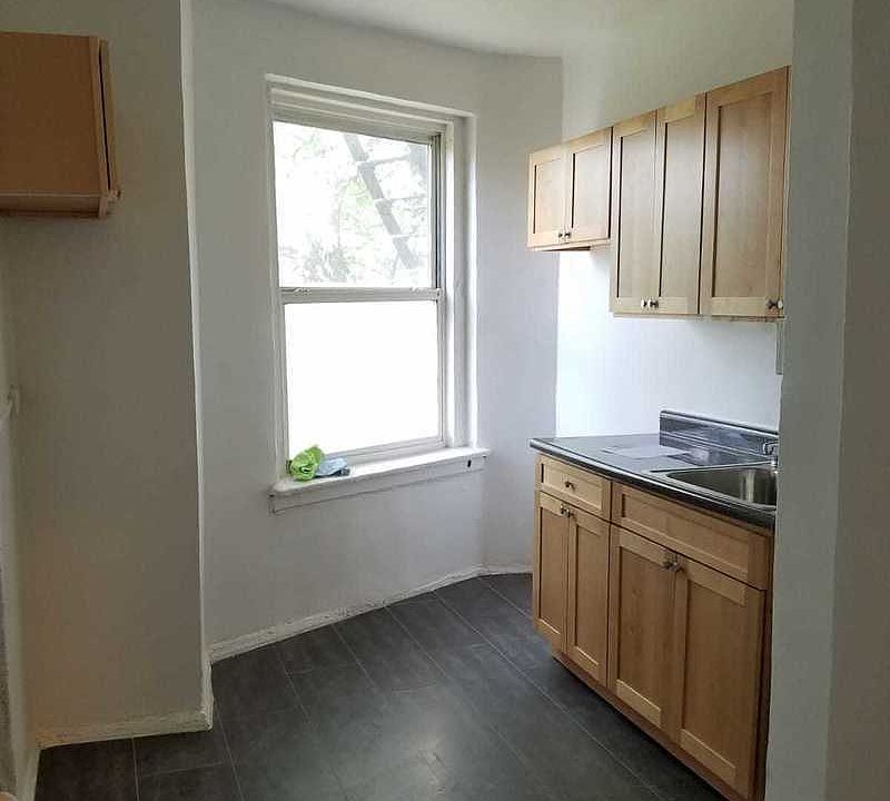 2nd image of 428 E 22nd St APT 4F