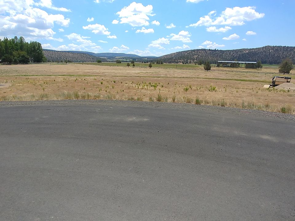 1st image of 3196 SE Gravy Gulch Way