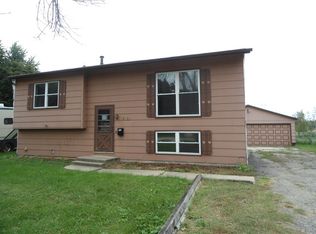 1020 E 5th St, Sandwich, IL 60548
