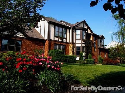 1st image of 108 Stoneybrook Dr