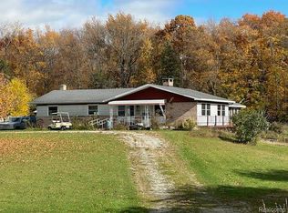 1739 S Sheridan Rd, Caro, MI 48723