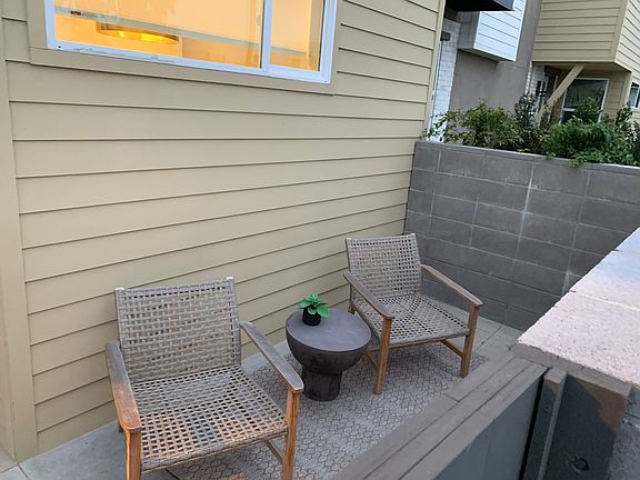 3rd image of 312 Bridgewater Way #1