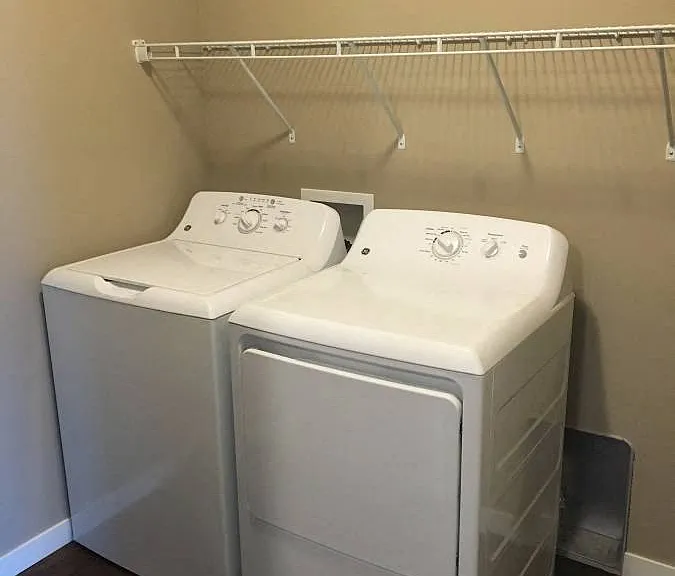 Courtyard Washer/Dryer
