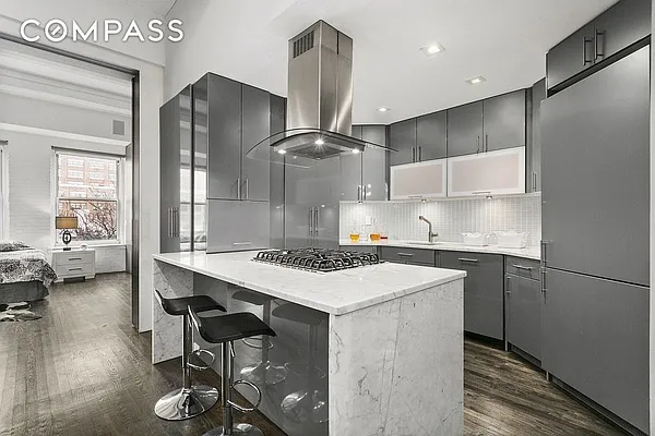 Sold by Compass | media 13