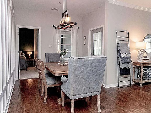 4th image of 24566 Aventura Dr
