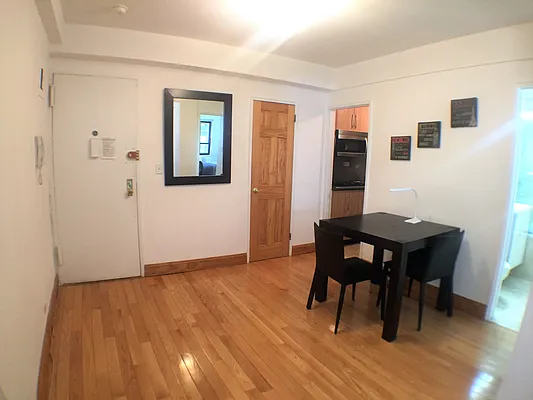 Rented by New York Cosmopolitan Realty | media 17