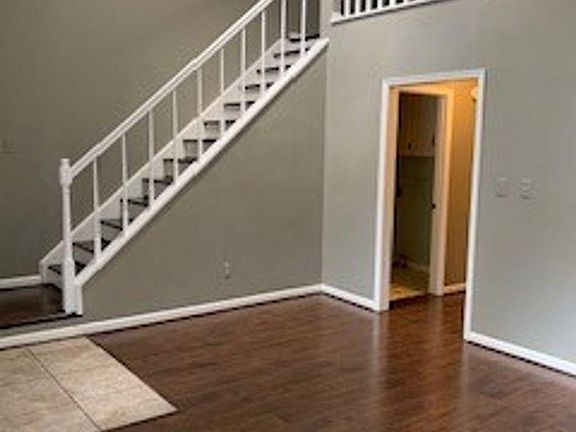 2nd image of 224 Woodcastle Dr