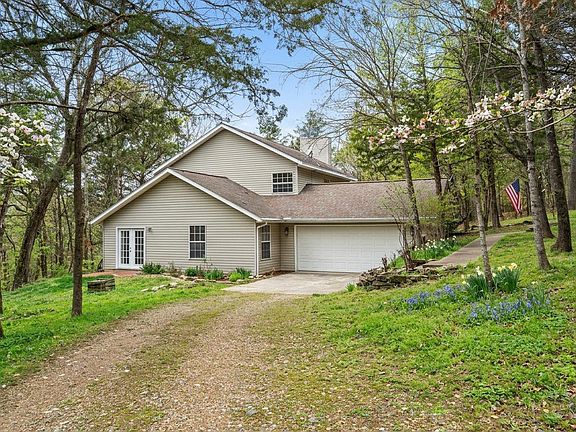 4th image of 632 S Emory Creek Lane