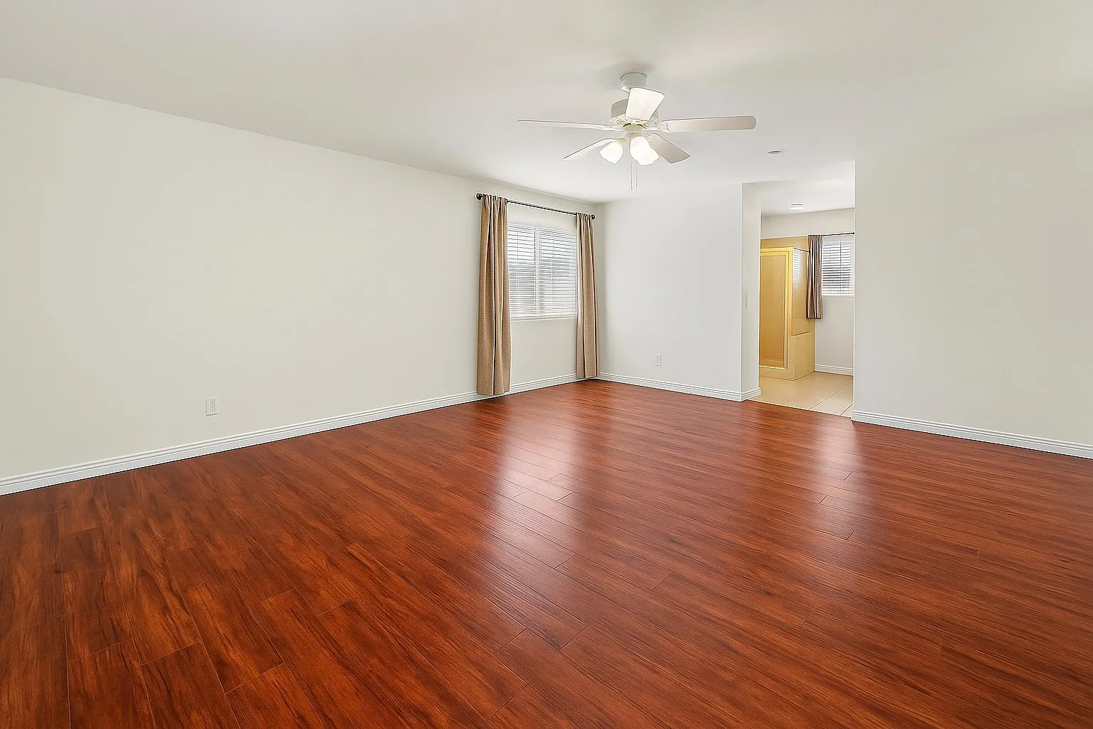 Tyler Ln, Fontana — Photo 1