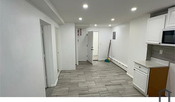 1st image of 1124 Manor Ave APT 1