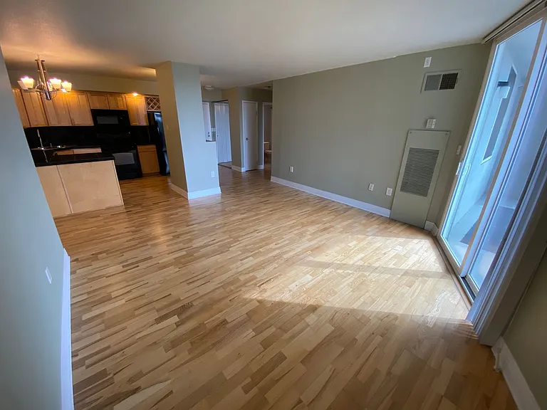 601 W 11th Ave #512 — Photo 10
