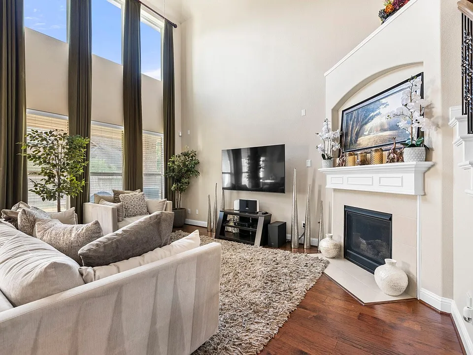 25915 Lockspur Ct