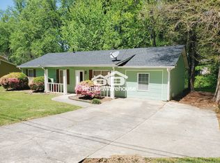 1778 Merry Oak Rd SW, Marietta, GA 30008