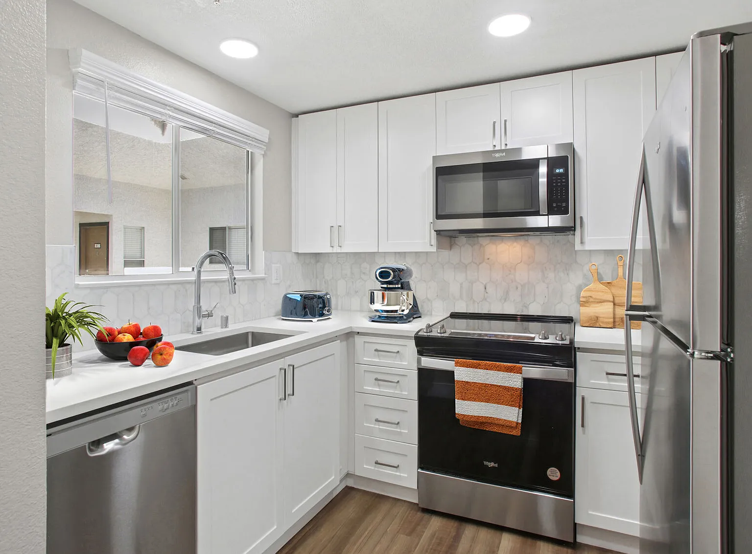 Stoneridge Apartments — Photo 3