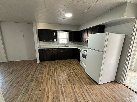 4th image of 1639 S A St APT B