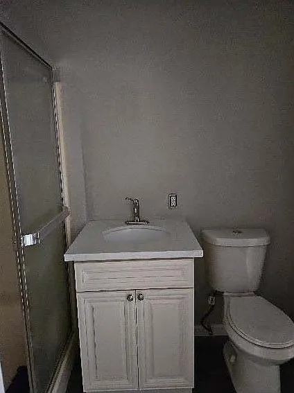 1 bed, 800 sqft, $1,595 — Photo 2