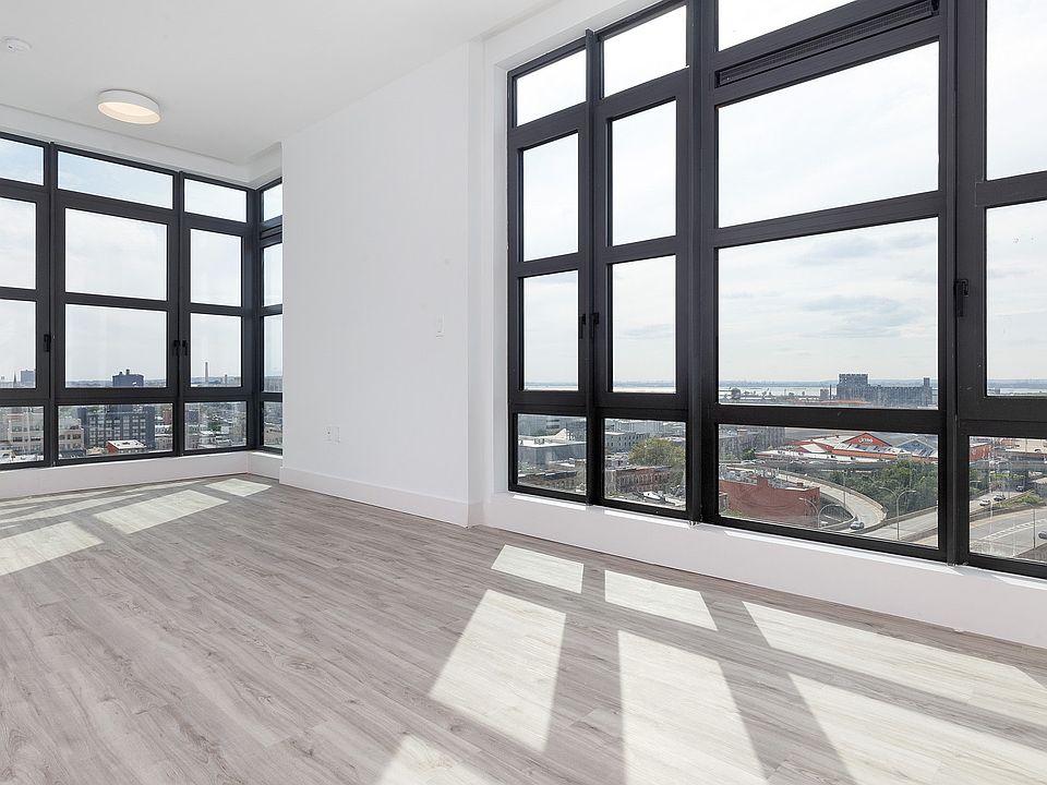 1st image of 584 4th Ave #906