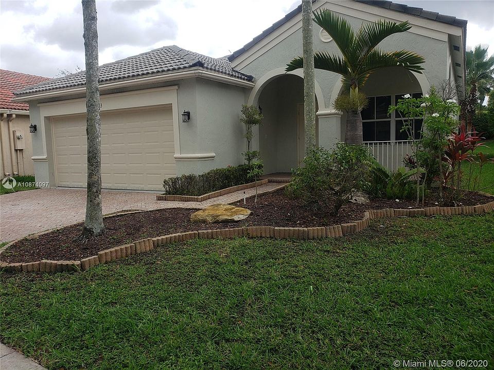 1st image of 953 Tanglewood Cir #953