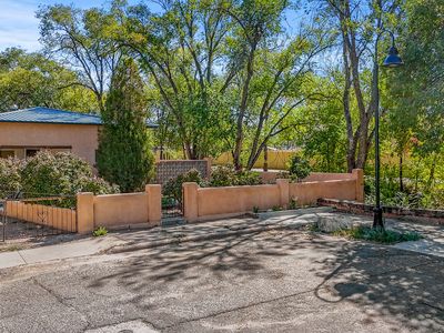 716 Onate Pl, Santa Fe, NM, 87505