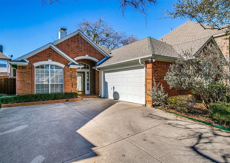 1st image of 18719 Tall Oak Dr