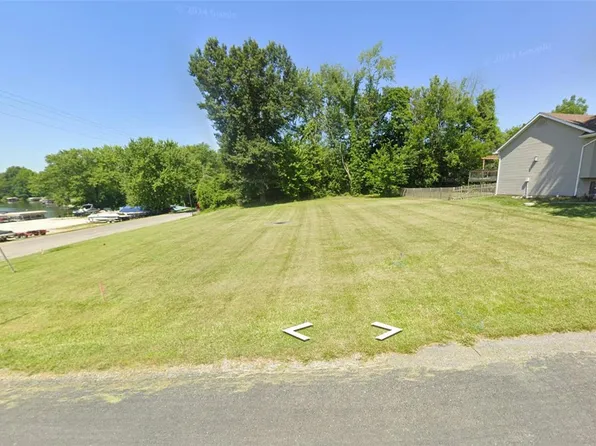 782 Boulevard De Cannes, Edwardsville, IL 62025