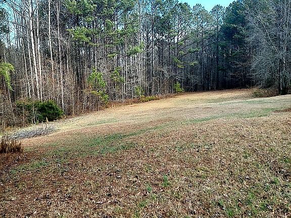 5th image of 726 Jefferies Rd