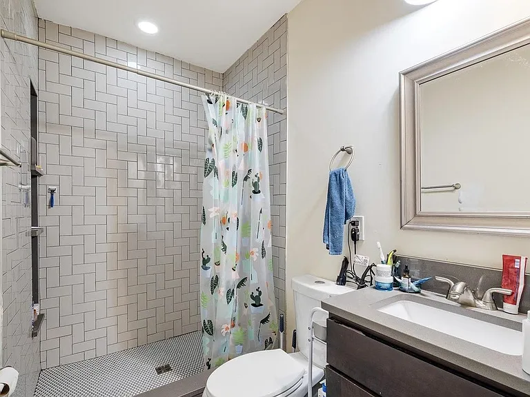 1718 N Gratz St — Photo 17