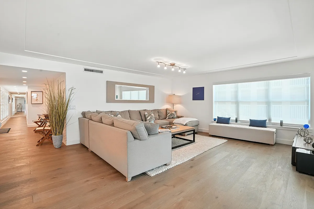 Building Photo - 9517 Gulf Shore Dr #401