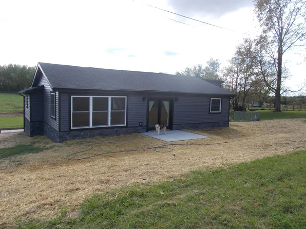 61776 Youngman Rd, Three Rivers, MI 49093