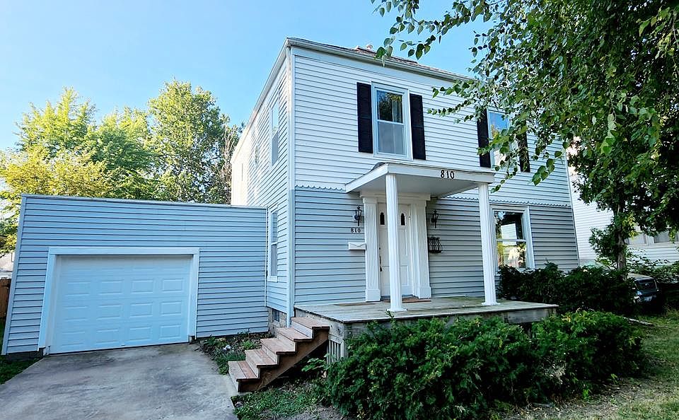 1st image of 810 E Normal St