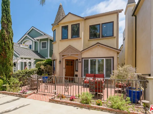 118 3rd St, Seal Beach, CA 90740