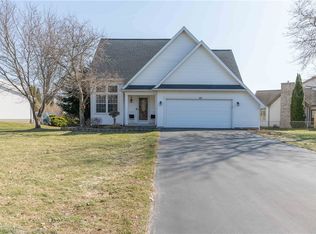 25 Rochelle Dr, Churchville, NY 14428