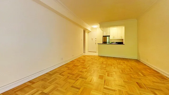 Rented by Bond New York | media 12
