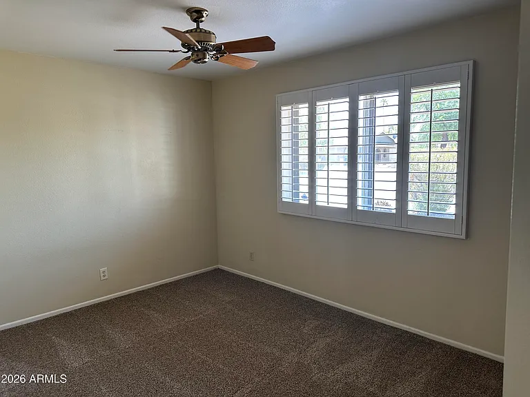 1536 E Gemini Dr — Photo 15
