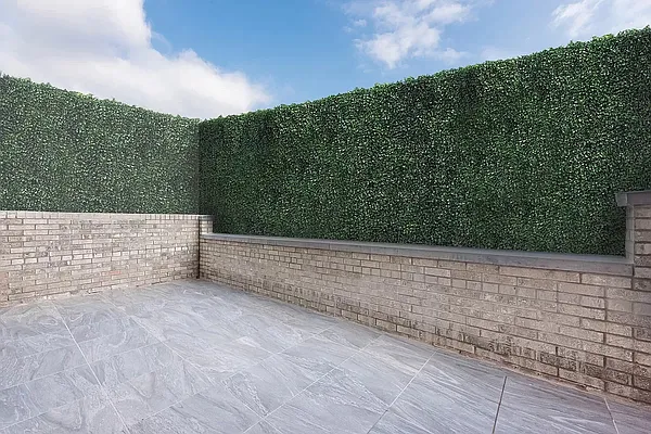 Rented by Compass | media 13