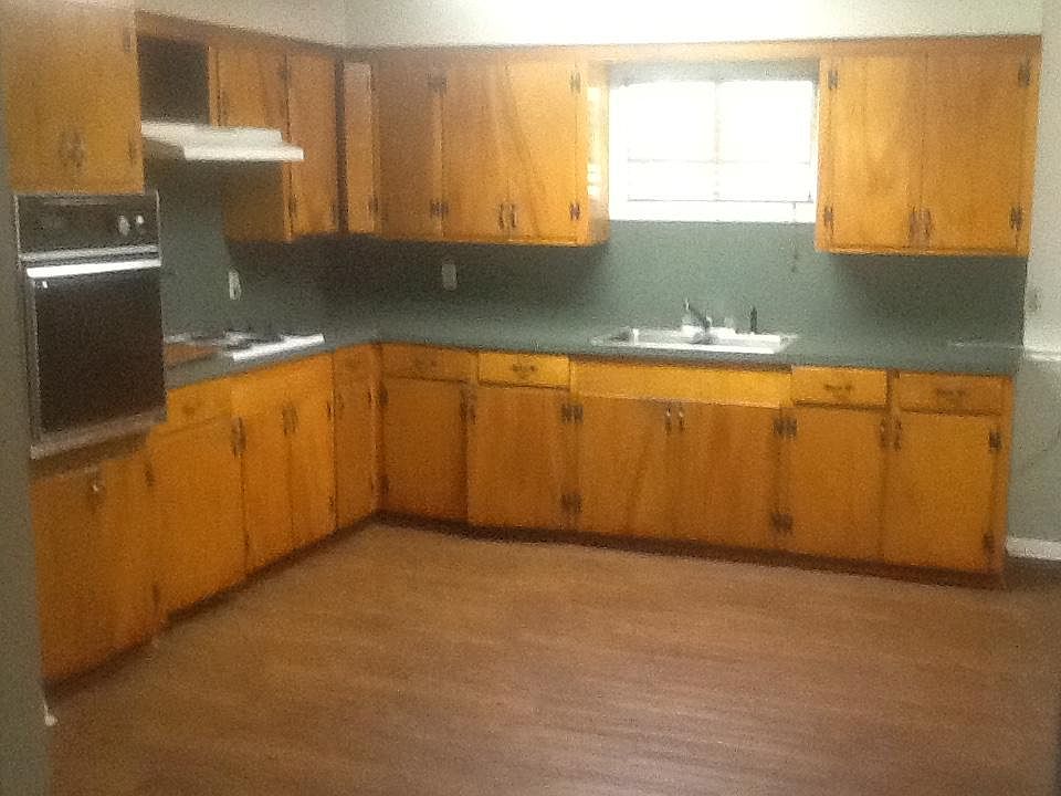 1st image of 392 Moss Bluff Dr