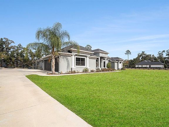 3rd image of 7403 NE 22nd Court Rd