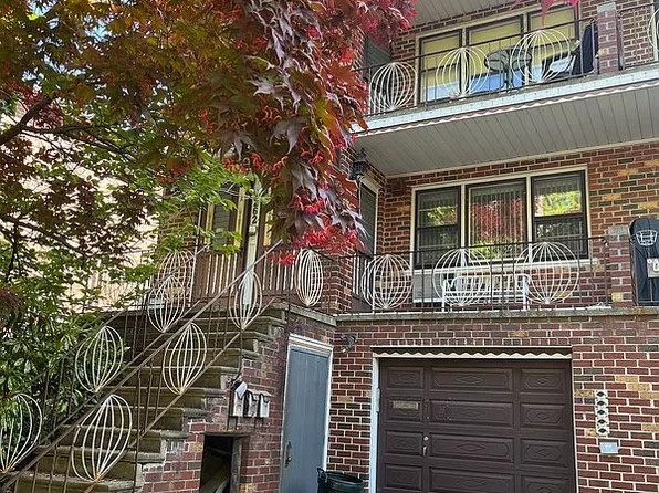 1262 E 70th St APT 1, Brooklyn, NY 11234